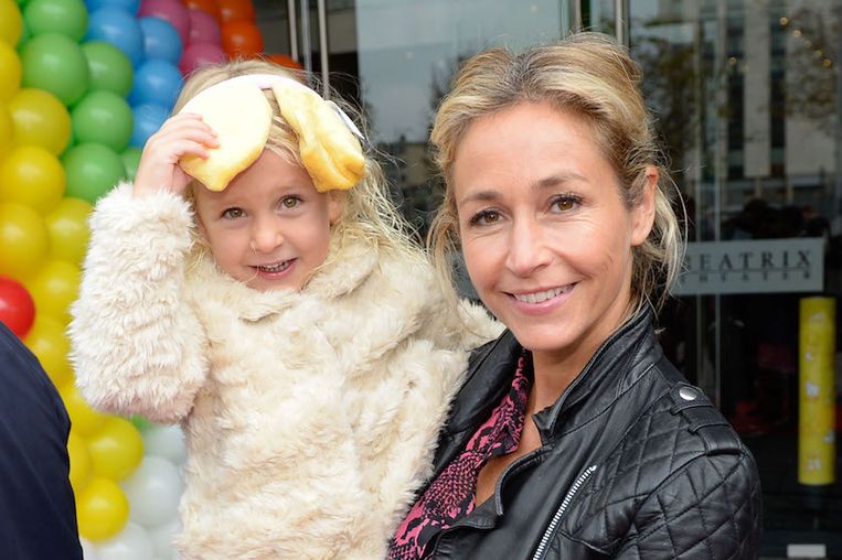 Wendy van Dijk deelt foto's van jarige dochter (9) Lizzy en de gelijknis is enorm