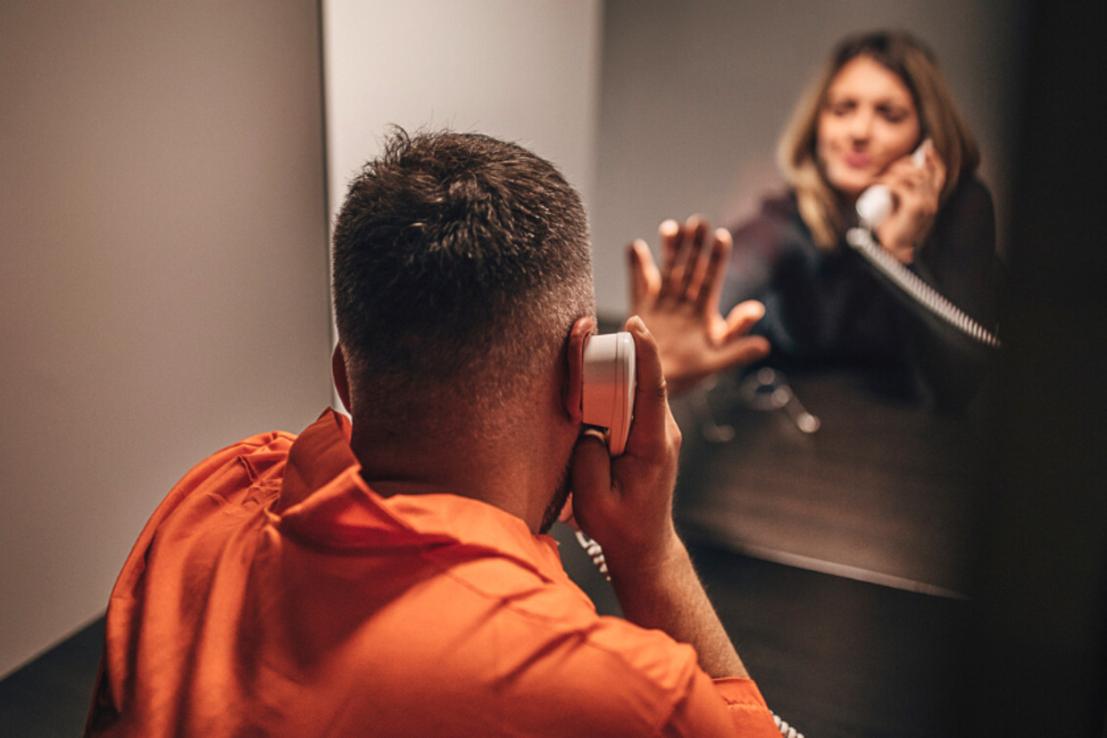 Louises (43) man zit in de gevangenis Ik heb seks nodig foto